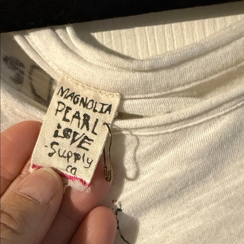 Magnolia Pearl White and Pink Graphic Dress - Picture 7 of 11